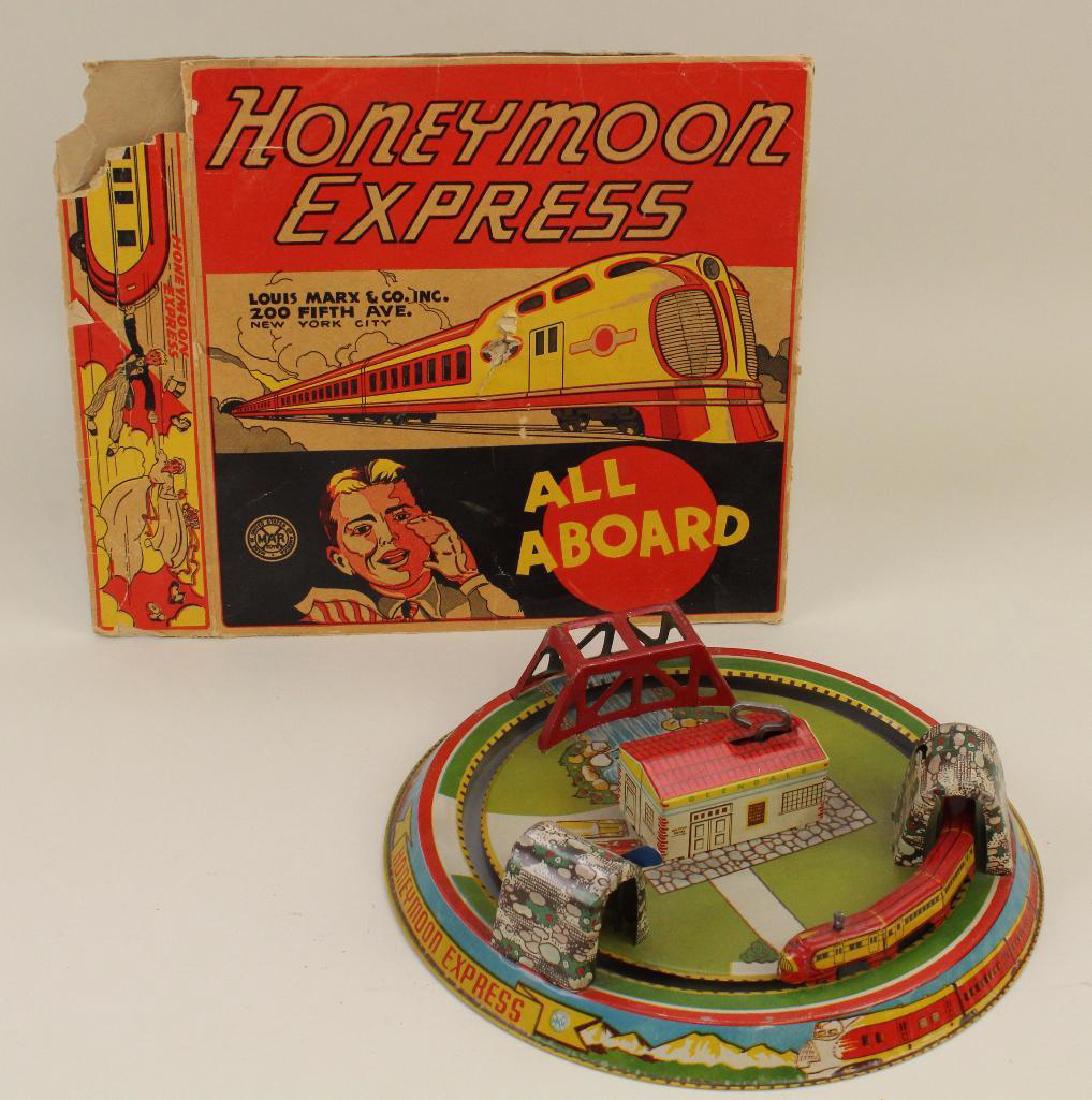 MARX "HONEYMOON EXPRESS" TIN WINDUP TOY; ORIGINAL BOX. (1 of 6)