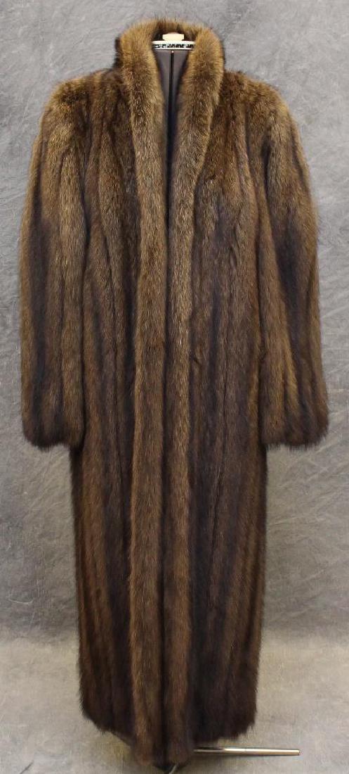 Larry Weinstein Fisher Fur Coat: Aproxx. size 6 (size not marked on coat) full length with straight sleeves and a silk lined interior.