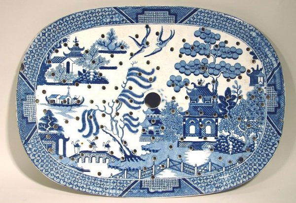 Staffordshire Drain Board: Willow blue and white strainer for platter, 10" x 14".