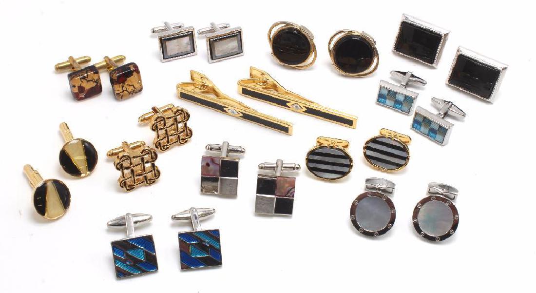 TIE CLIPS, CUFFLINKS (1 of 1)