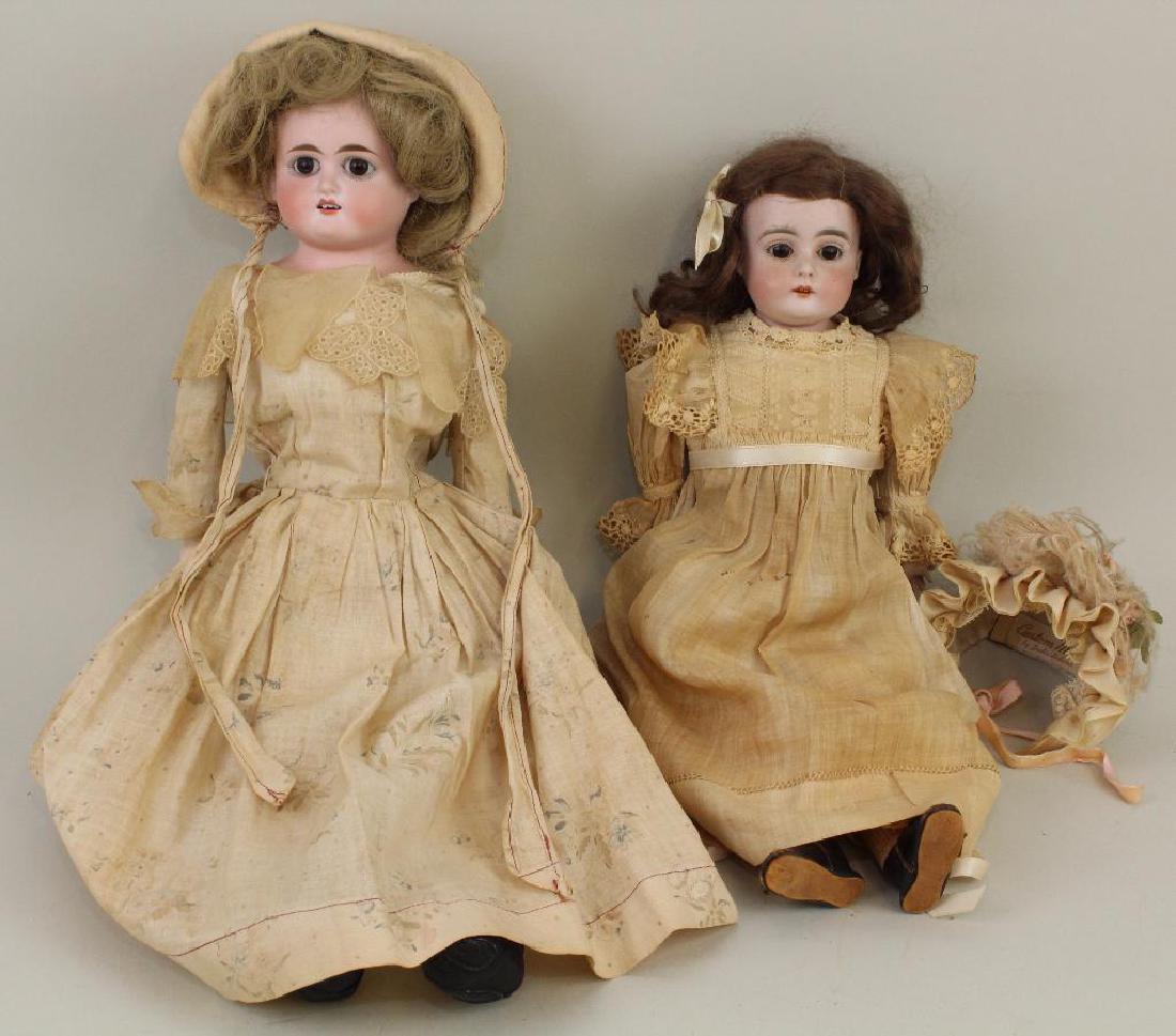 PAIR OF ANTIQUE BISQUE SHOULDER HEAD DOLLS (1 of 5)