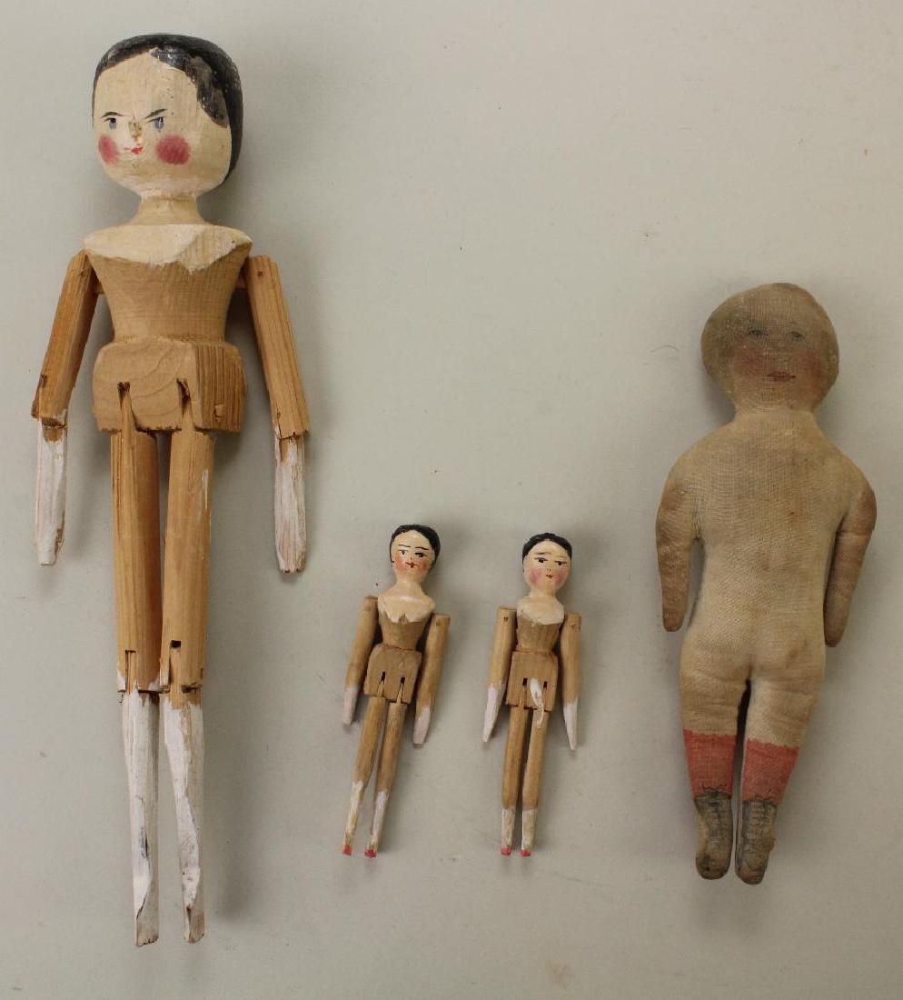 LOT OF PEG WOODEN AND CLOTH DOLLS. (1 of 2)
