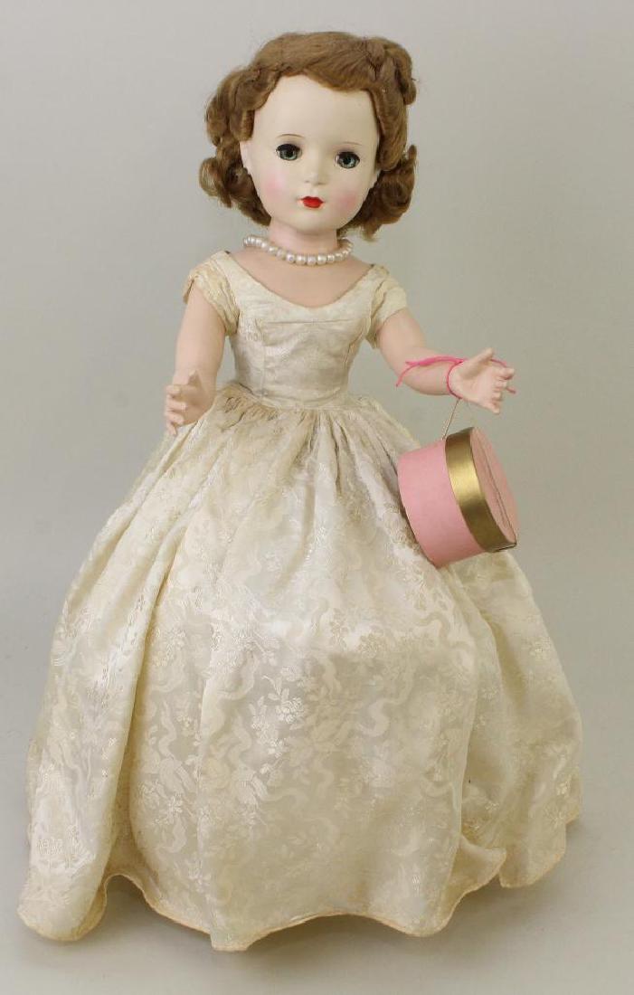 18" 1953 TAGGED MADAME ALEXANDER "QUEEN ELIZABETH (1 of 5)