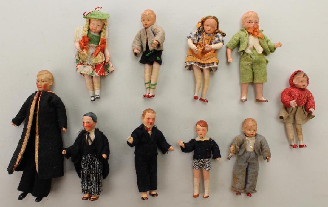 LOT OF (10)  ALL ORIGINAL DOLL HOUSE SIZE DOLLS. (1 of 2)