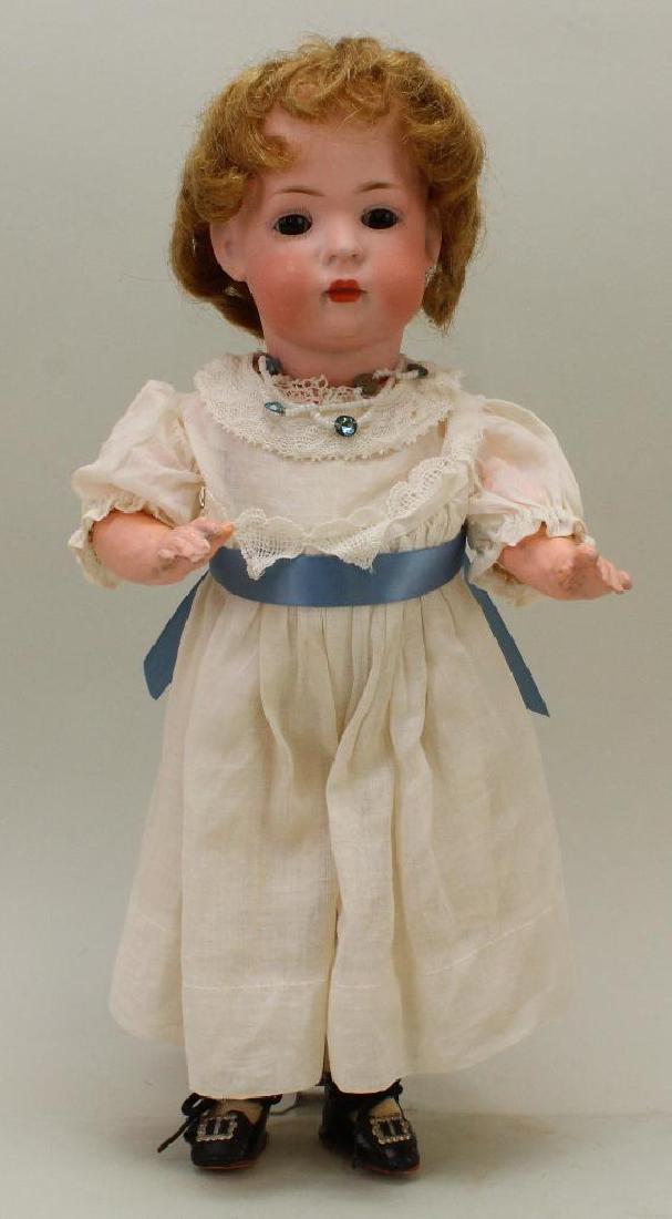 13 1/2" B & P 0 X 0  2072 2 ANTIQUE BISQUE HEAD (1 of 3)