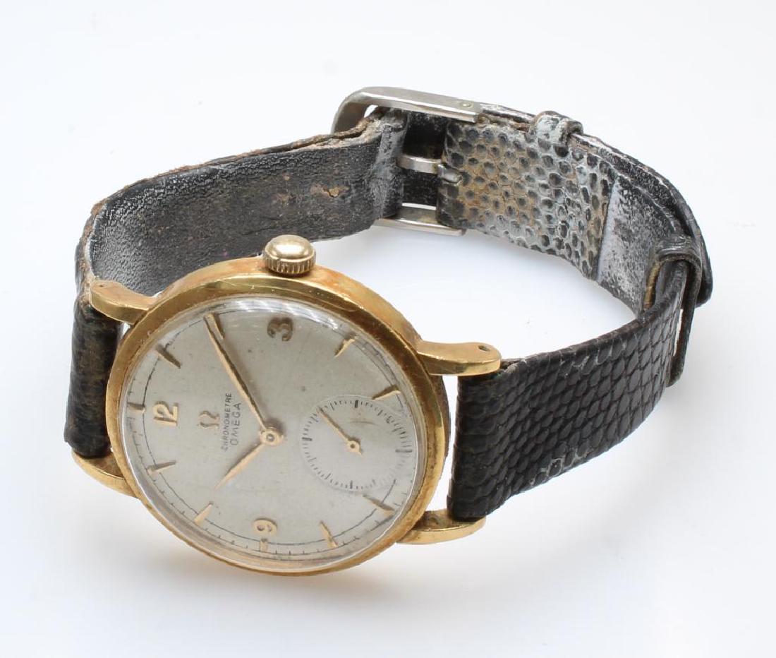 Omega Chronometre. 18K Yellow Gold: 33.0mm diameter. Speidel leather band.