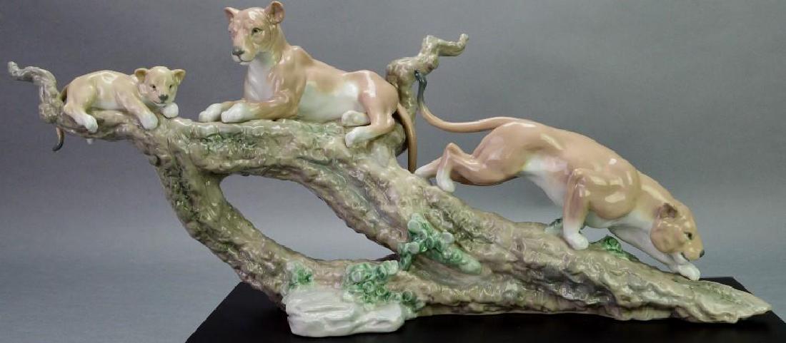 Lladro "Spirit of Shambala": Limited edition of 1000, model #1885, signed by the sculptor, Antonio Rams and the painter, S. Rodrigues. 9.75"h x 22"w x 5.5"d not including plinth.