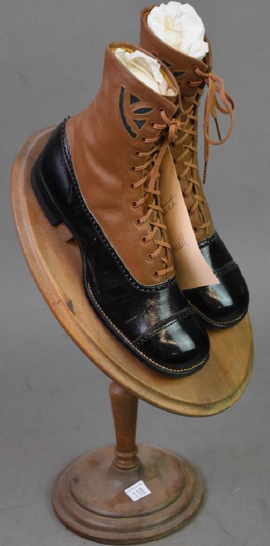 Vintage Shoes on Shoe Stand (1 of 3)