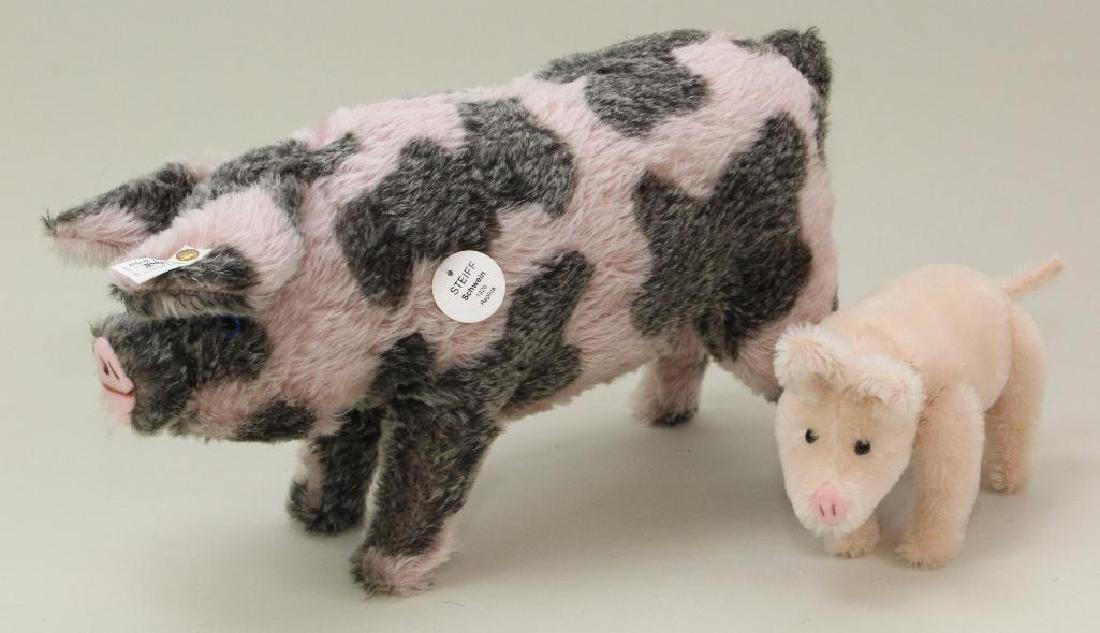 PAIR OF TAGGED MINT STEIFF MOHAIR PIGS. (1 of 2)