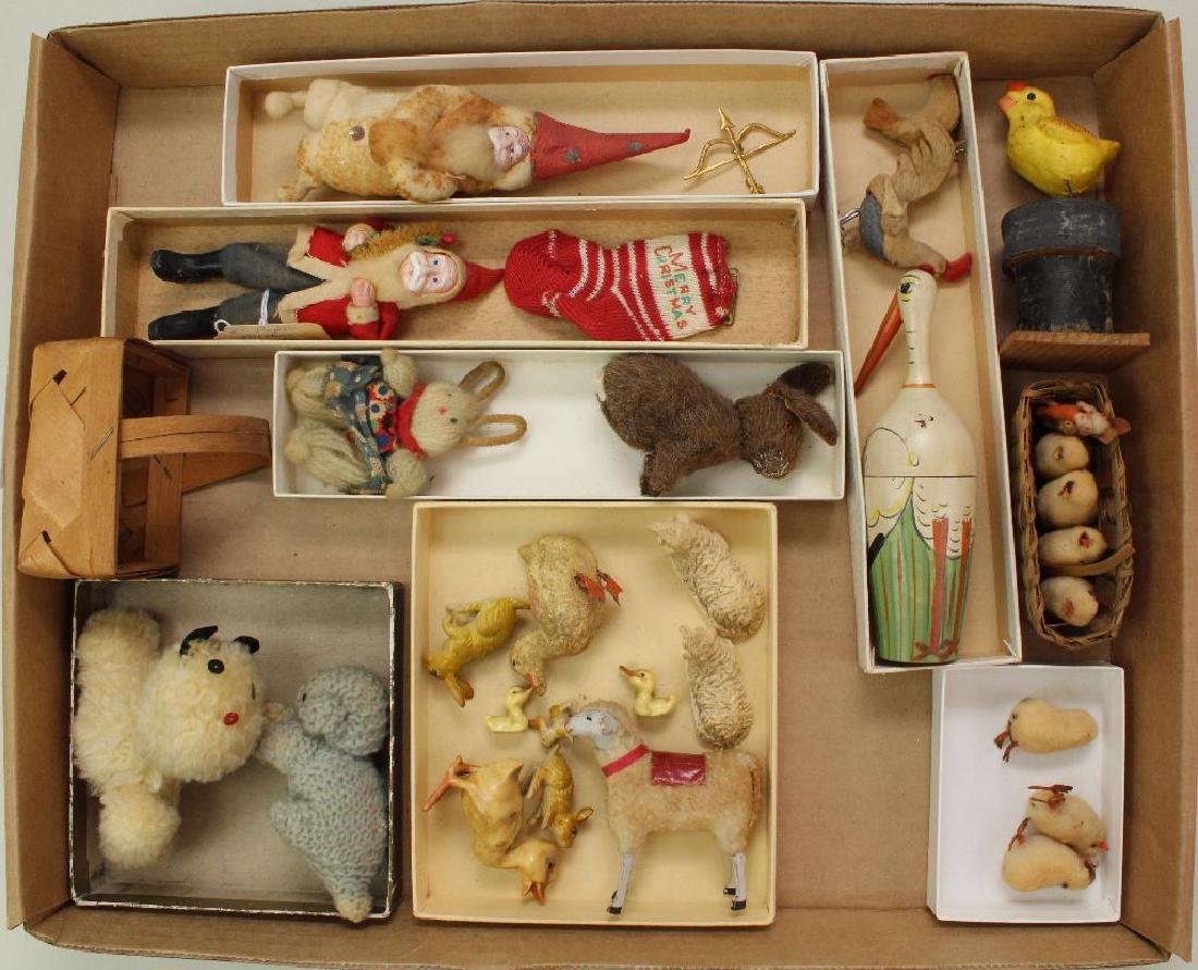 LOT OF ANTIQUE/VINTAGE MINIATURES. (1 of 2)