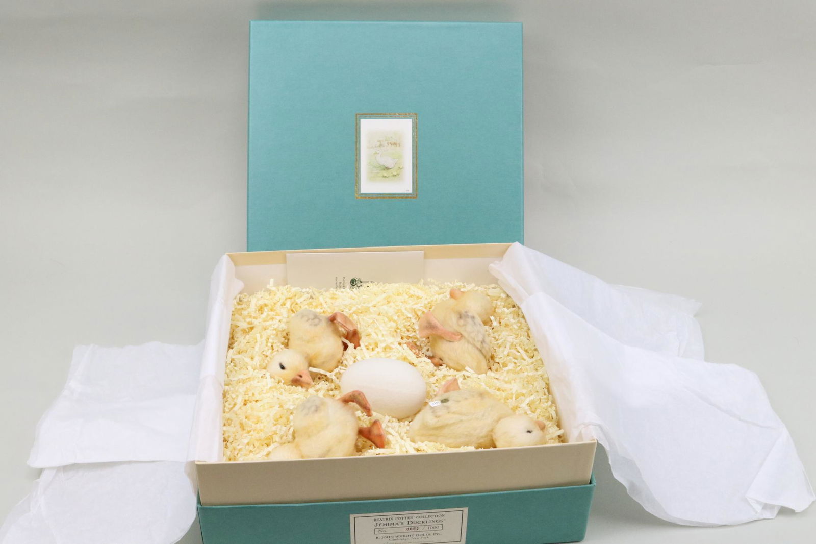 LOT OF R. JOHN WRIGHT.: MIB "Jemima's Ducklings" Set from the Beatrix Potter Collection 2000. 652/1000.