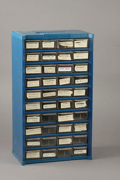 Military Miniatures: Chest of 40 drawers with assortment of casting and parts for ship models, sailors and hardware. Condition: From the Col. Ron Anderson Collection, due to the fragileness of the lots there may be some m