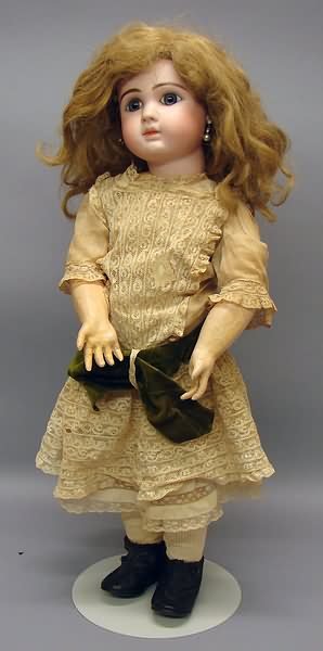 24" J STEINER Fre A 17 Doll