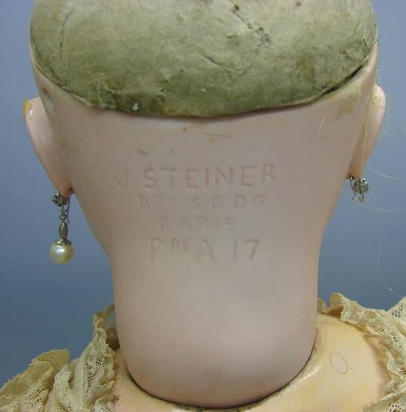 24" J STEINER Fre A 17 Doll - 2