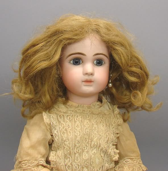 24" J STEINER Fre A 17 Doll - 4