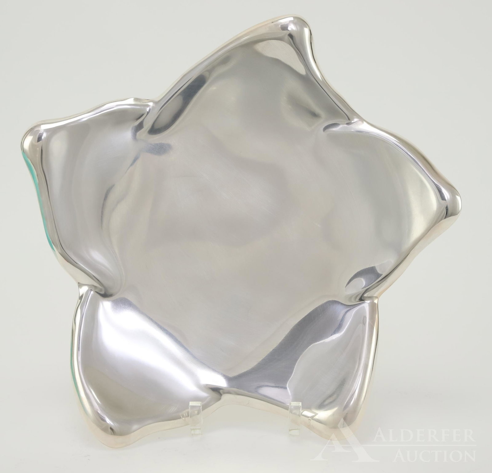 Tiffany & Co. Elsa Peretti Sterling Silver Dish: Elsa Peretti "Star Dish" in sterling silver, with original bag and box. Size Large, 10"h x 11.75"w 14.6ozt