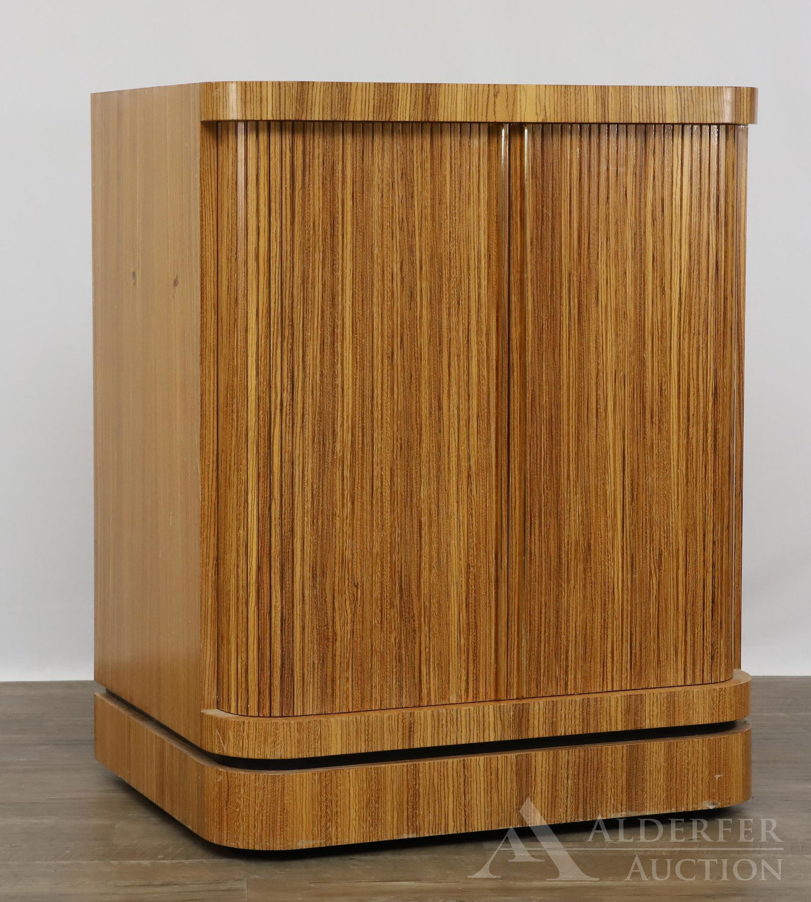 Vladimir Kagan Console Cabinet (1 of 10)