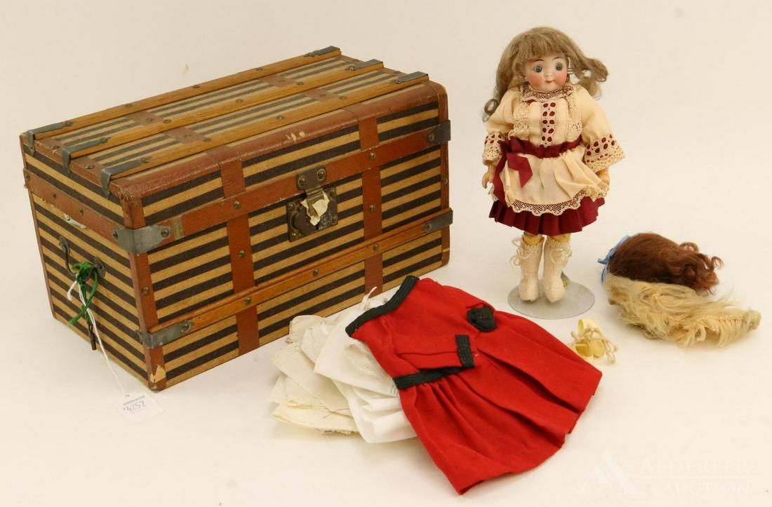 GERMAN BISQUE HEAD DOLLS 12" AND UNDER.: Lot. 9" 189 0. Googly eye character doll. Blue side glance eyes, watermelon smile, brown mohair wig. Fully jointed papier mache body. Extra brown mohair wig and part of blonde mohair wig. Condition: b