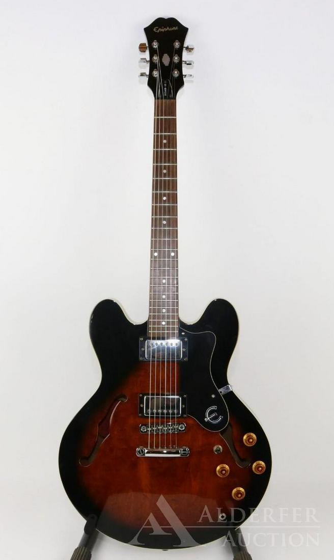 Epiphone Electric Guitar: "Dot 335" model. Gibson plate on headstock. Seriall # s97056618. Mahogany Sunburst. 1997. Made in Korea. (Samick) with padded gig bag.