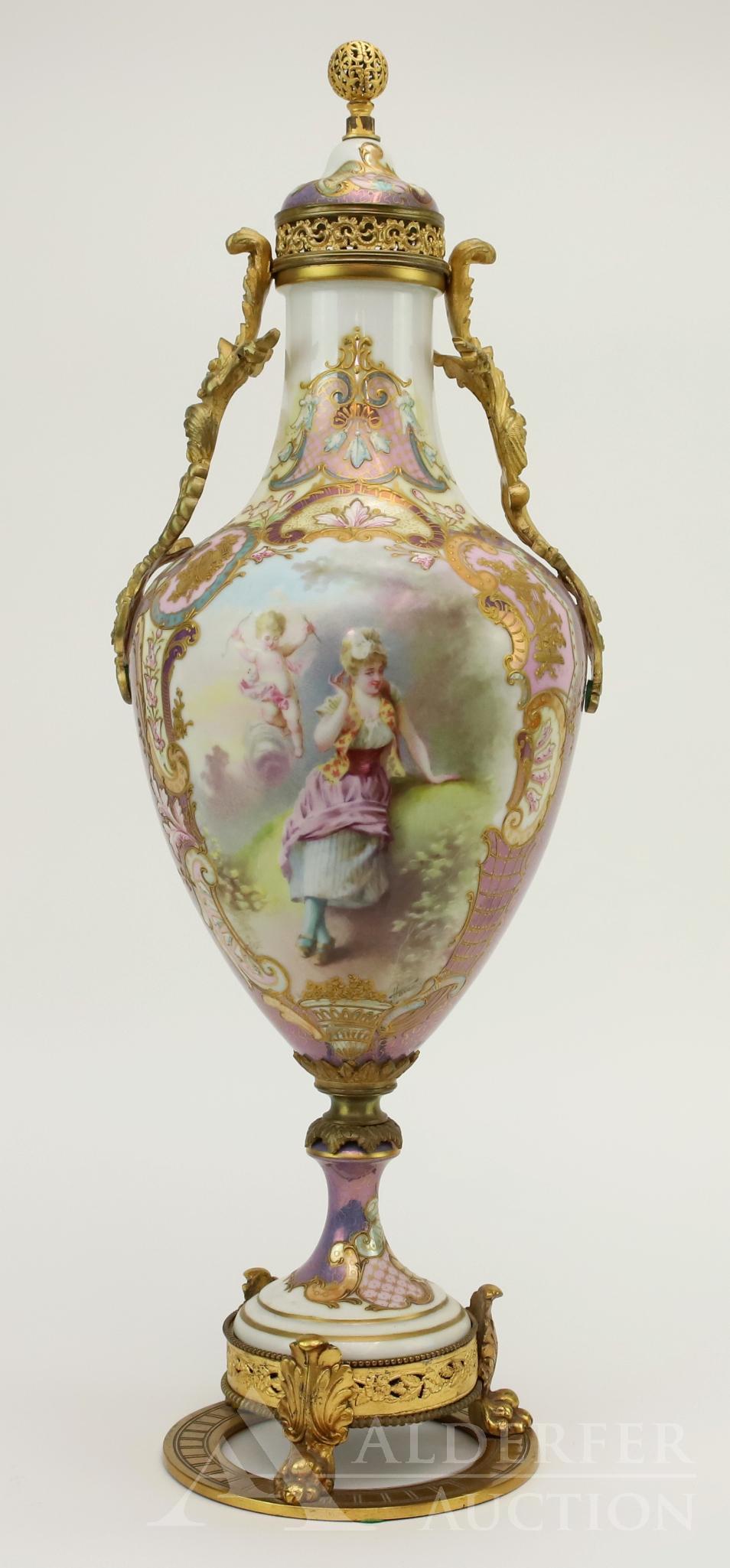 Sèvres Porcelain Vase with Cover (1 of 20)