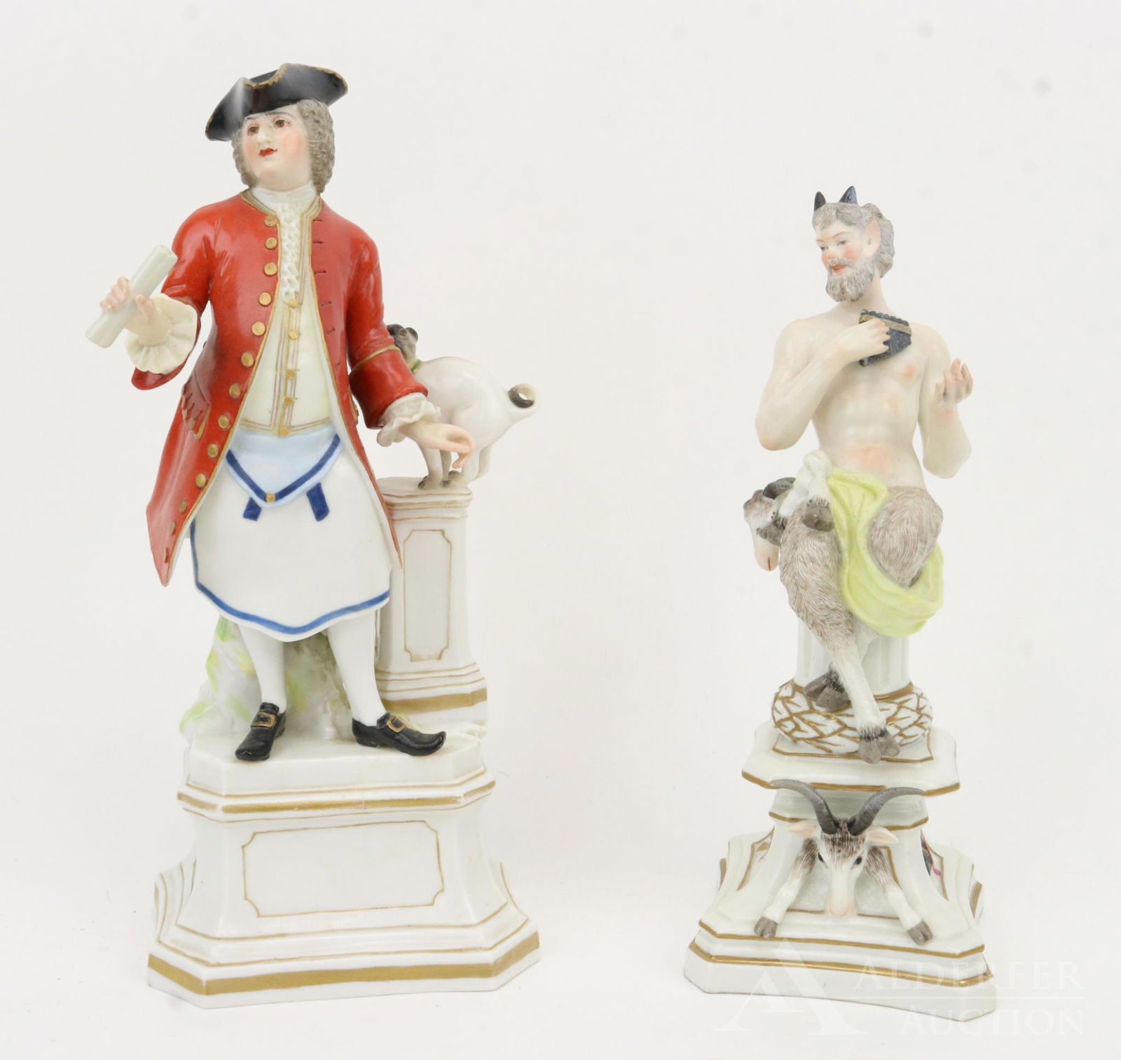 Royal Crown Derby Figurine (1 of 18)