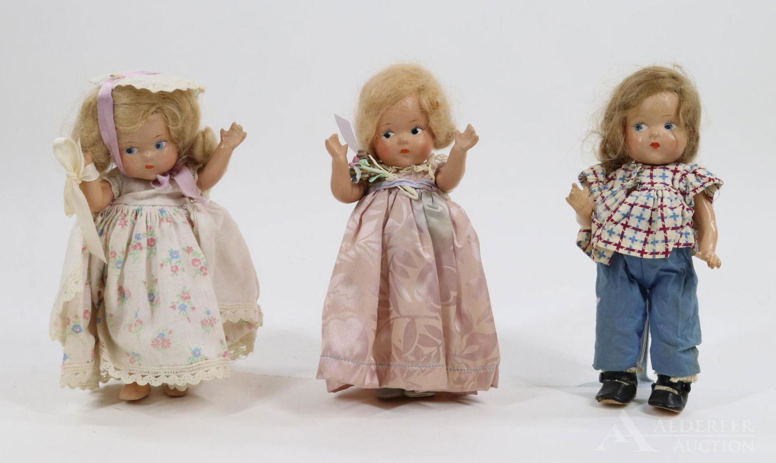 VOGUE DOLL LOT. (1 of 10)