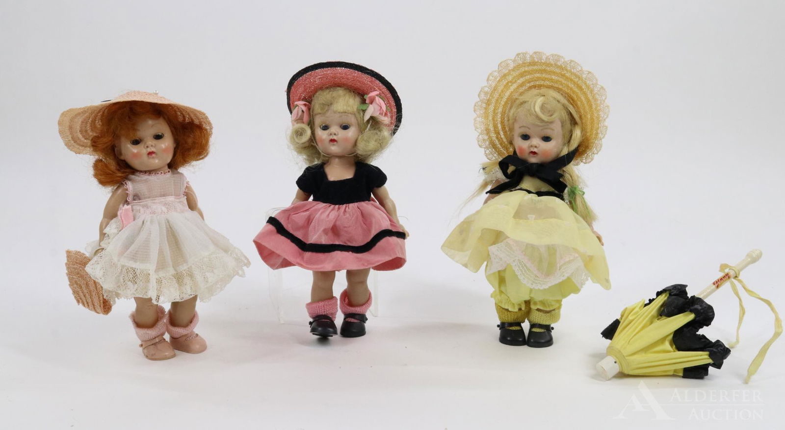 VOGUE DOLL LOT. (1 of 10)