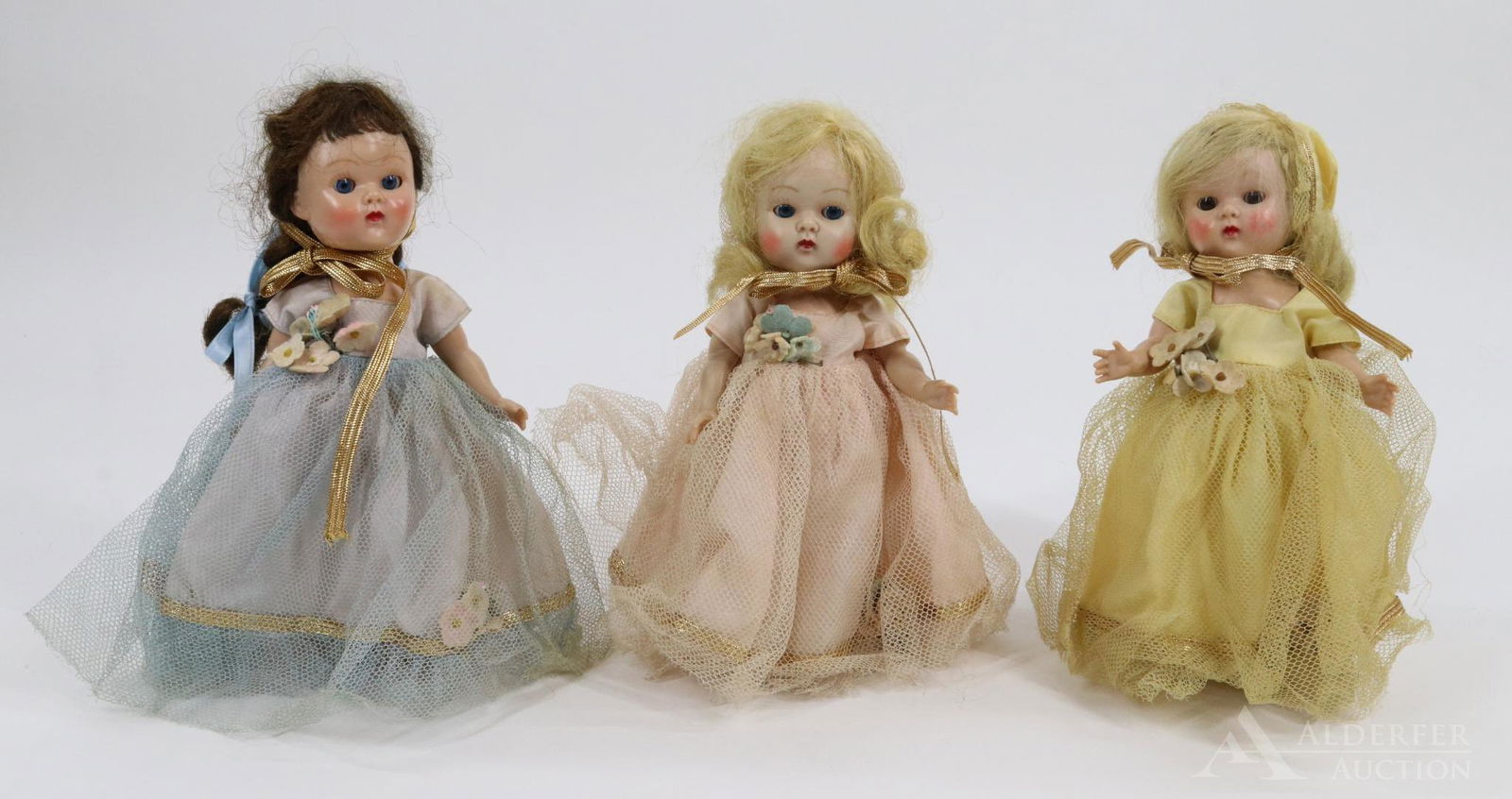 VOGUE DOLL LOT. (1 of 11)