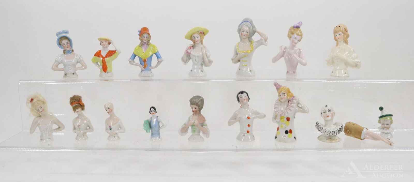 LOT OF HOLIDAY/NOVELTIES. (1 of 14)