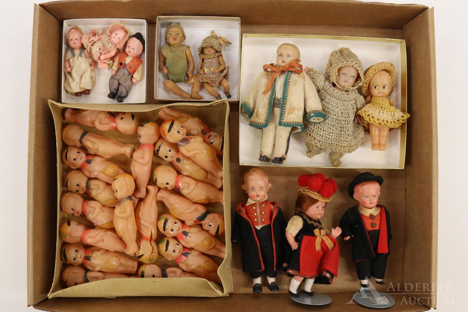 LOT OF CELLULOID DOLLS. (1 of 9)