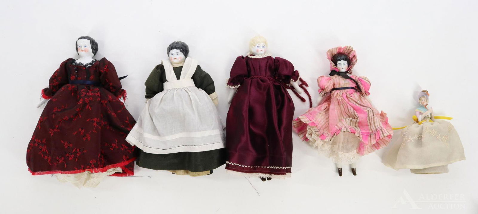 LOT OF CHINA/PARIAN DOLLS. (1 of 14)