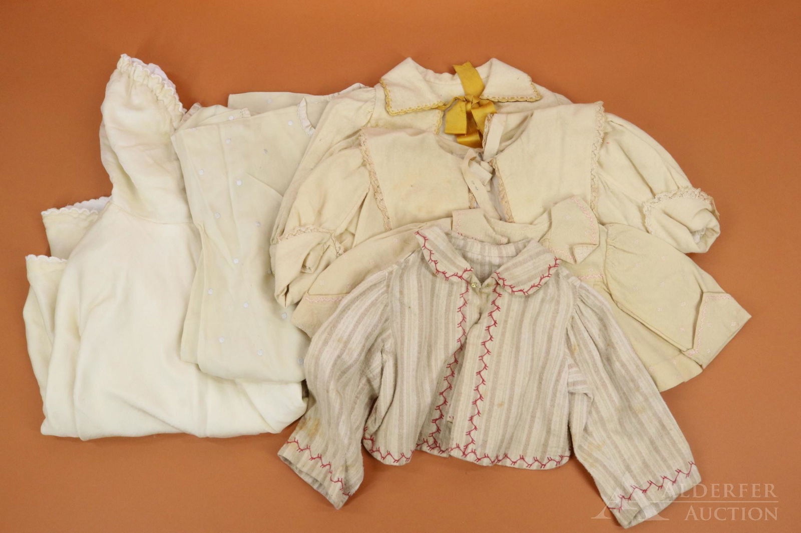 LOT OF ANTIQUE/VINTAGE CLOTHING. (1 of 5)