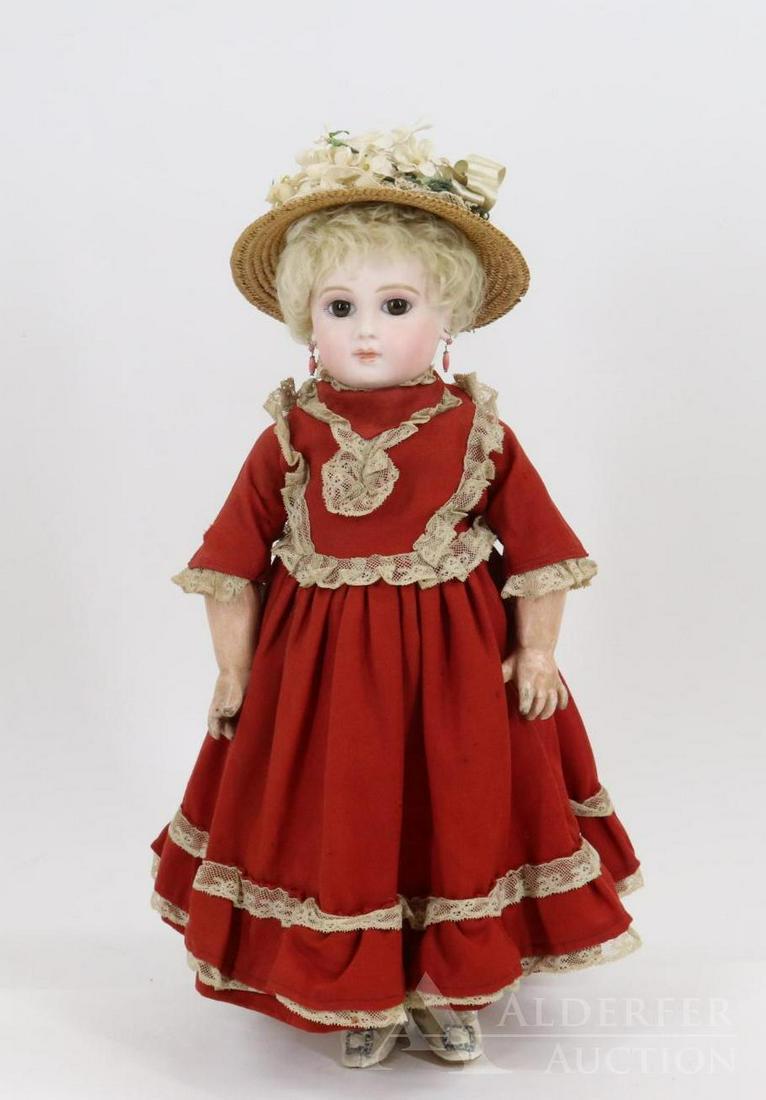 FRENCH BISQUE HEAD DOLL. (1 of 15)