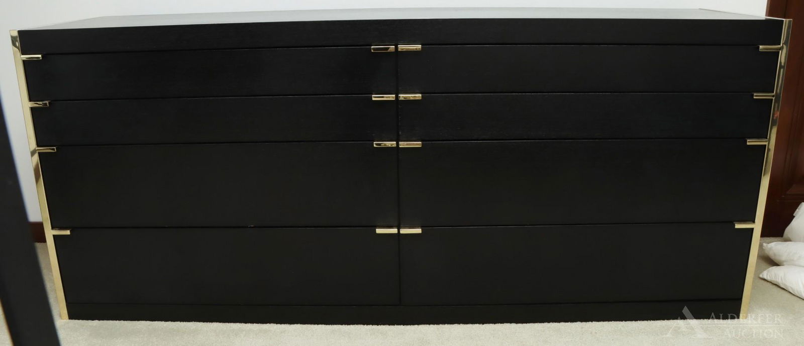Contemporary Chest of Drawers (1 of 3)