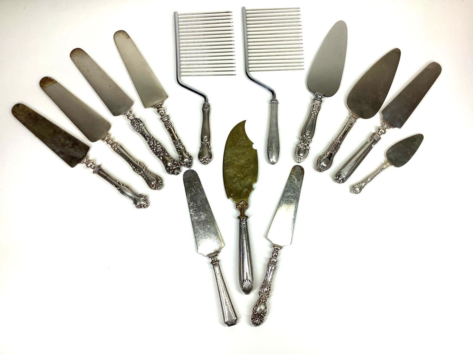 Sterling Silver Dessert Pieces (1 of 19)