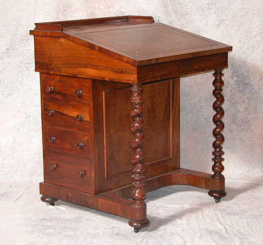 953: English Sea Captain's Desk. - 953: English Sea Captain's Desk.