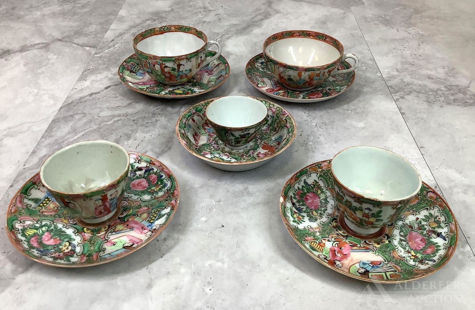 Rose Medallion Cups & Saucers (1 of 16)