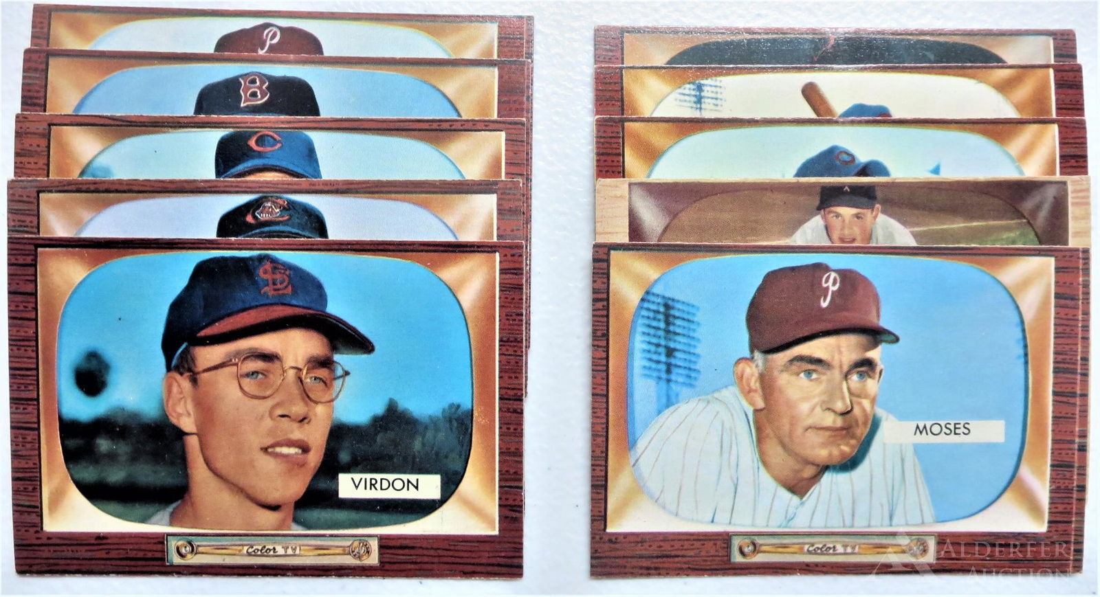 1955 Bowman Baseball Cards (10): 1955 Bowman baseball cards (10) Different - #33 Nellie Fox (Hall of Fame), #223 Hal Jeffcoat, #224 Dee Fondy, #225 Paul Richards, #259 Don Mossi, #271 Bob Hooper, #290 Hershell Freeman, #292 Marv Blay