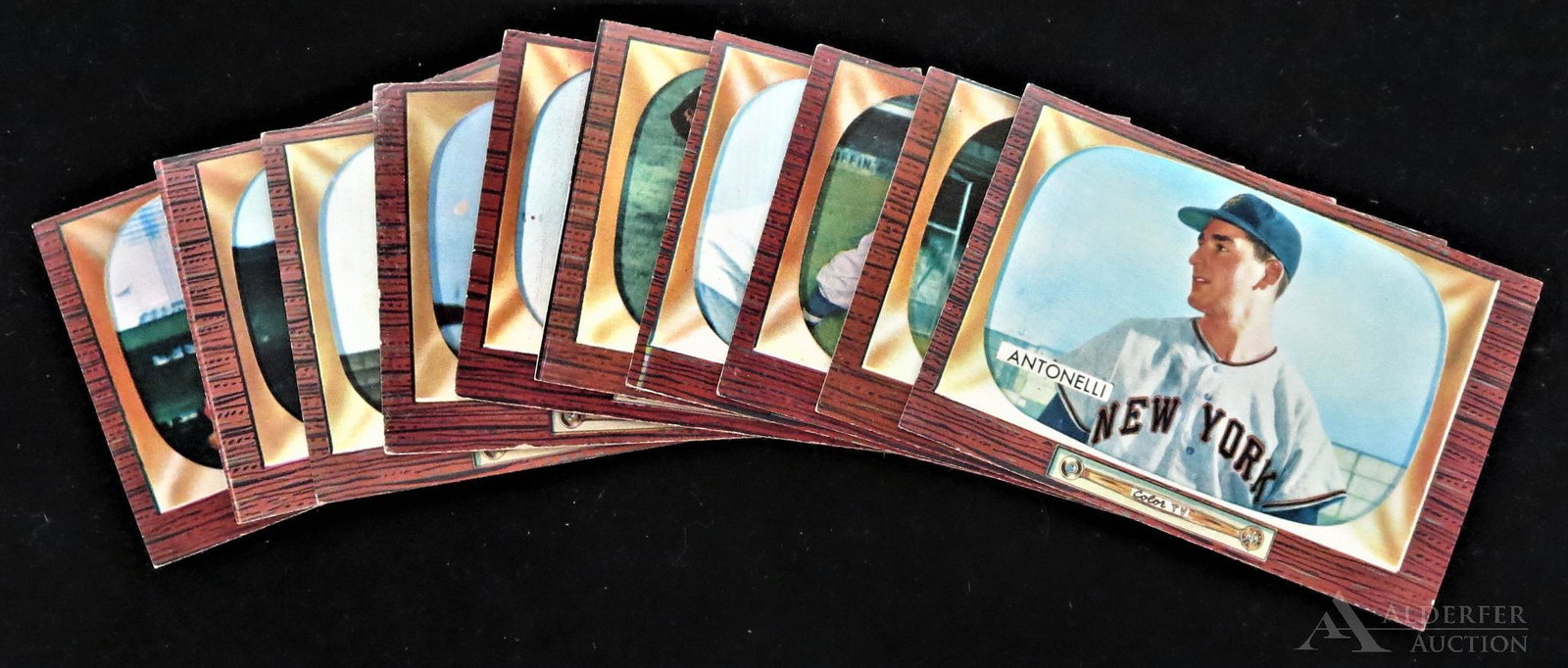 1955 Bowman Baseball Cards (10): 1955 Bowman baseball cards (10) Different - #77 Jim McDonald, #124 Johnny Antonelli, #150 Bill Klaus, #156 Jim Hughes, #187 Fred Hatfield, #190 Fred Baczewski, #194 Joe Nauxhall, #220 Jim Hearn, #223 