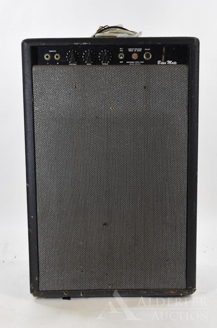 Yorkville Traynor Bass Amp (1 of 7)