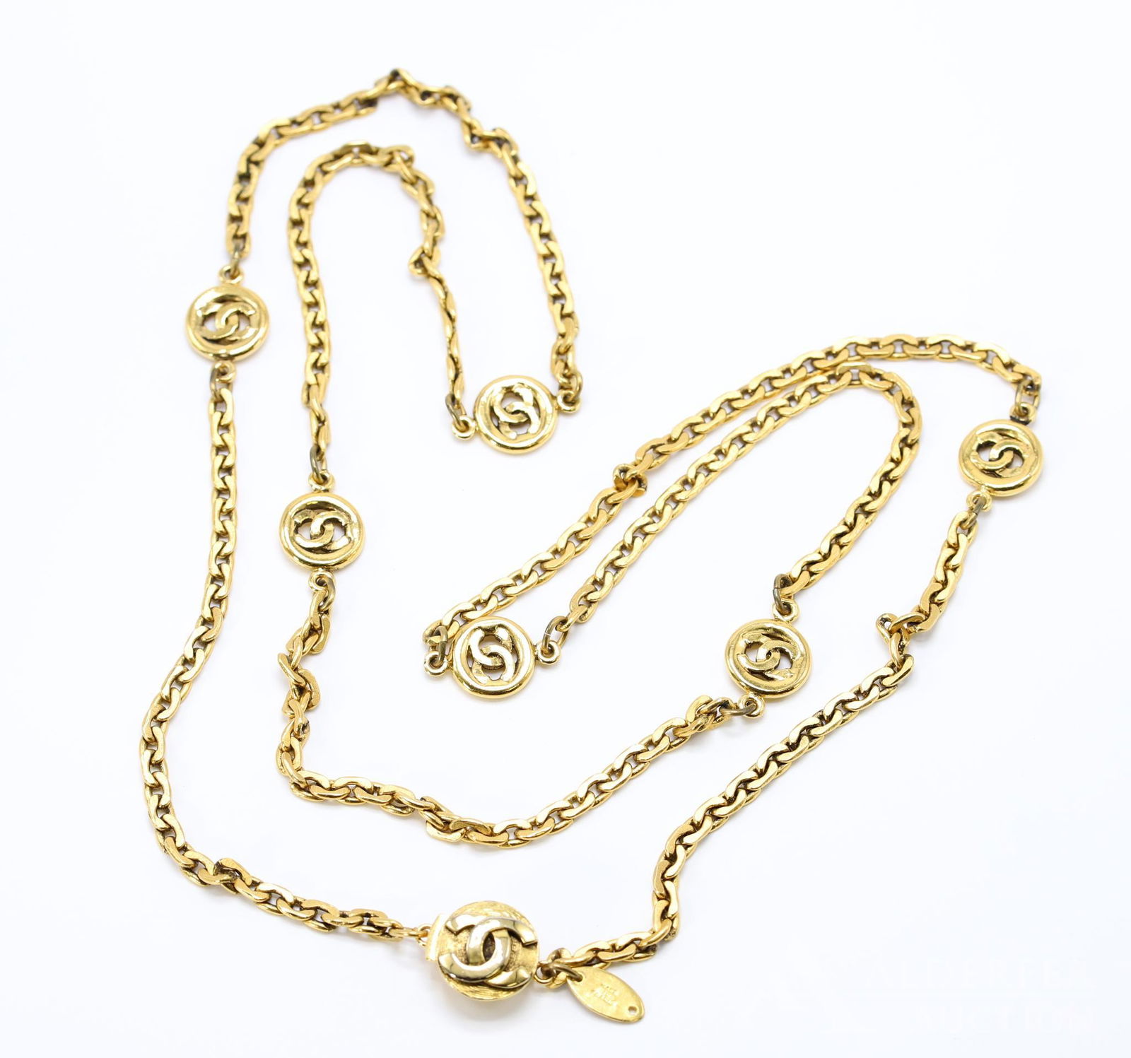 Chanel 1984 Necklace (1 of 6)