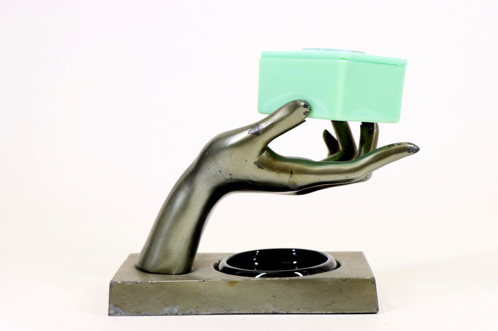 Frankart Figural Smoker's Stand (1 of 17)