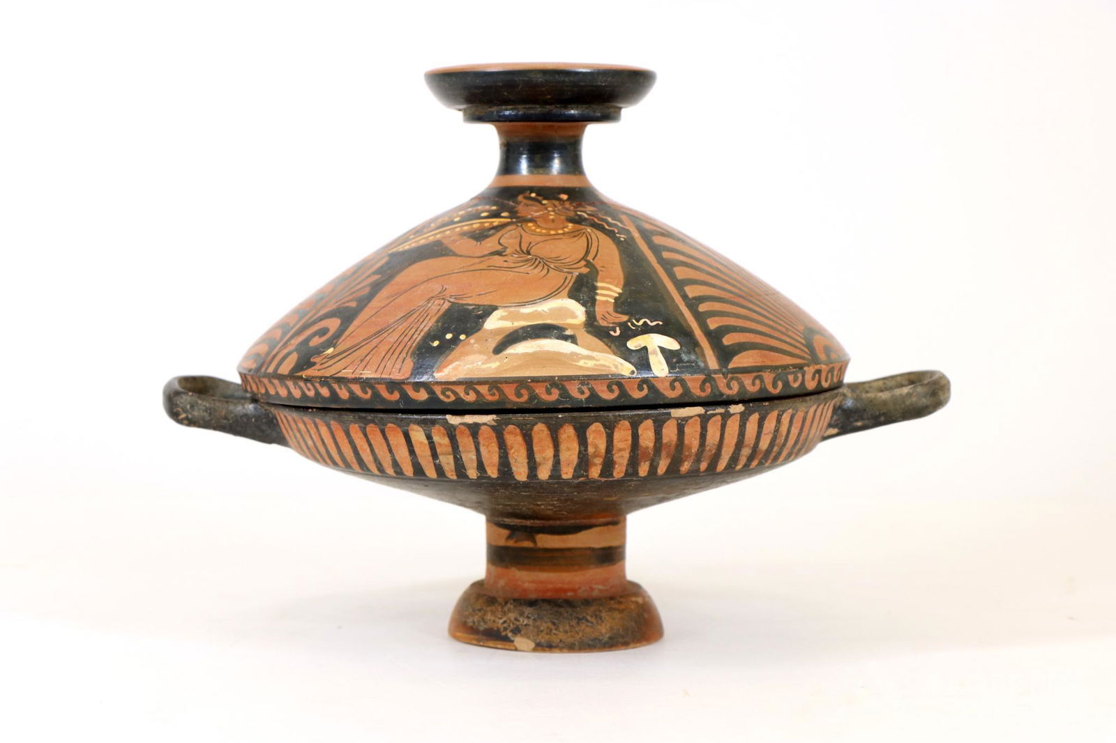 Ancient Greek Apulian Pottery Lekanis (1 of 15)