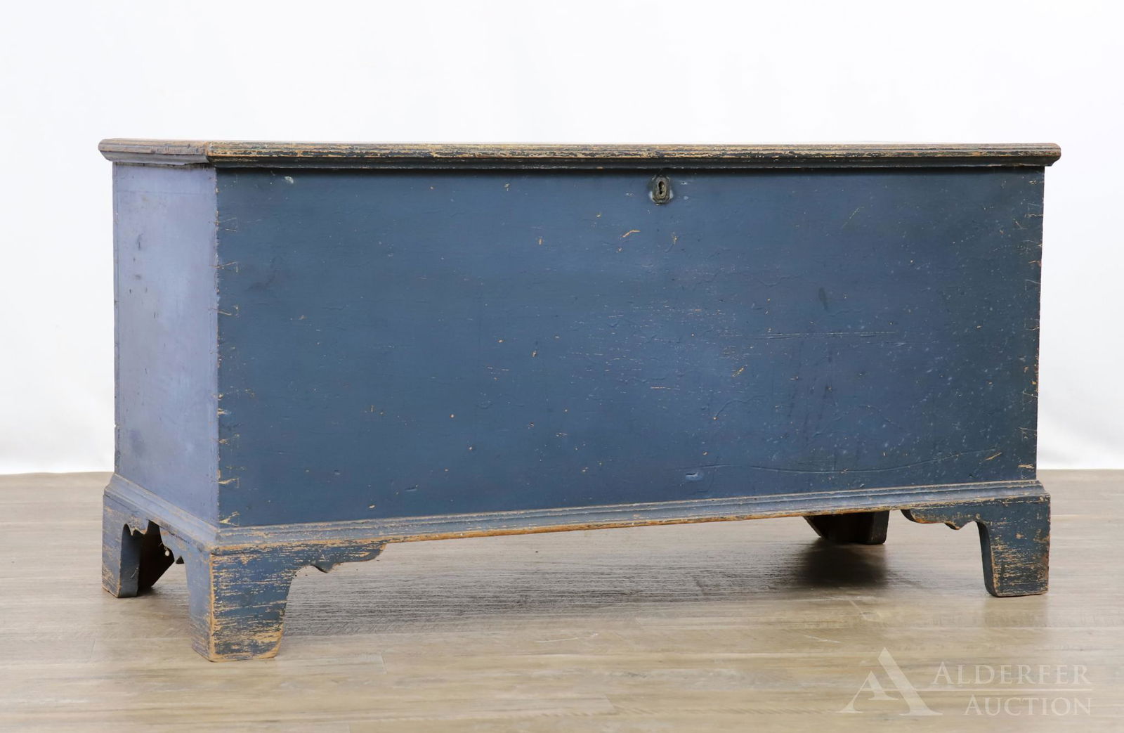 Pennsylvania Blue Paint Decorated Blanket Chest (1 of 14)