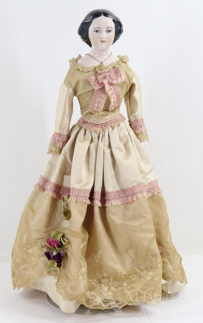 ARTIST DOLL. (1 of 7)