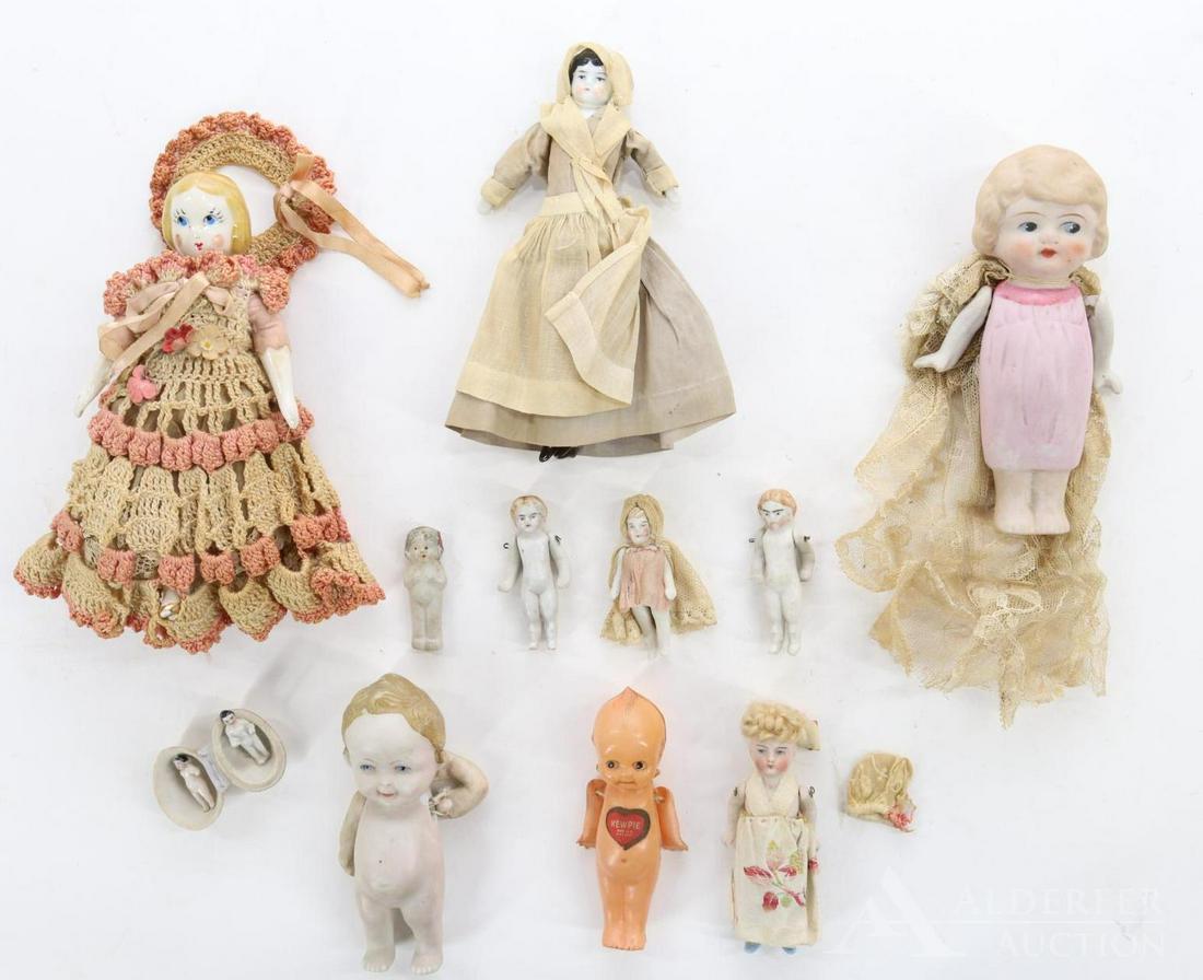 LOT OF MINIATURES/DOLLS. (1 of 6)