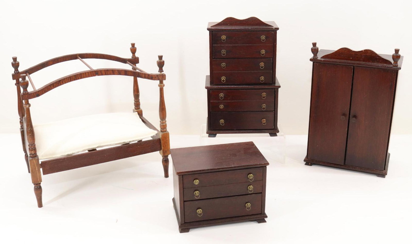 LOT OF 1950's-1960's DOLLS/FURNITURE.: Lot of Sandra Sue wooden furniture made by Richwood Toys, Inc. Canopy Bed w/mattress, 11 1/2" Wardrobe. 5" 2- Drawer chest (1- drawer pull has ring missing). 11" 4- Drawer chest on chest (1-drawer pul
