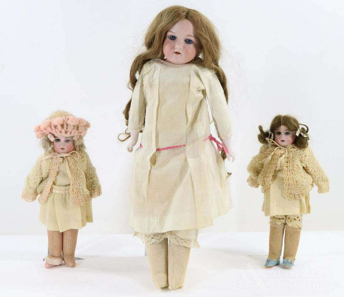 LOT OF ANTIQUE GERMAN BISQUE HEAD DOLLS. (1 of 12)