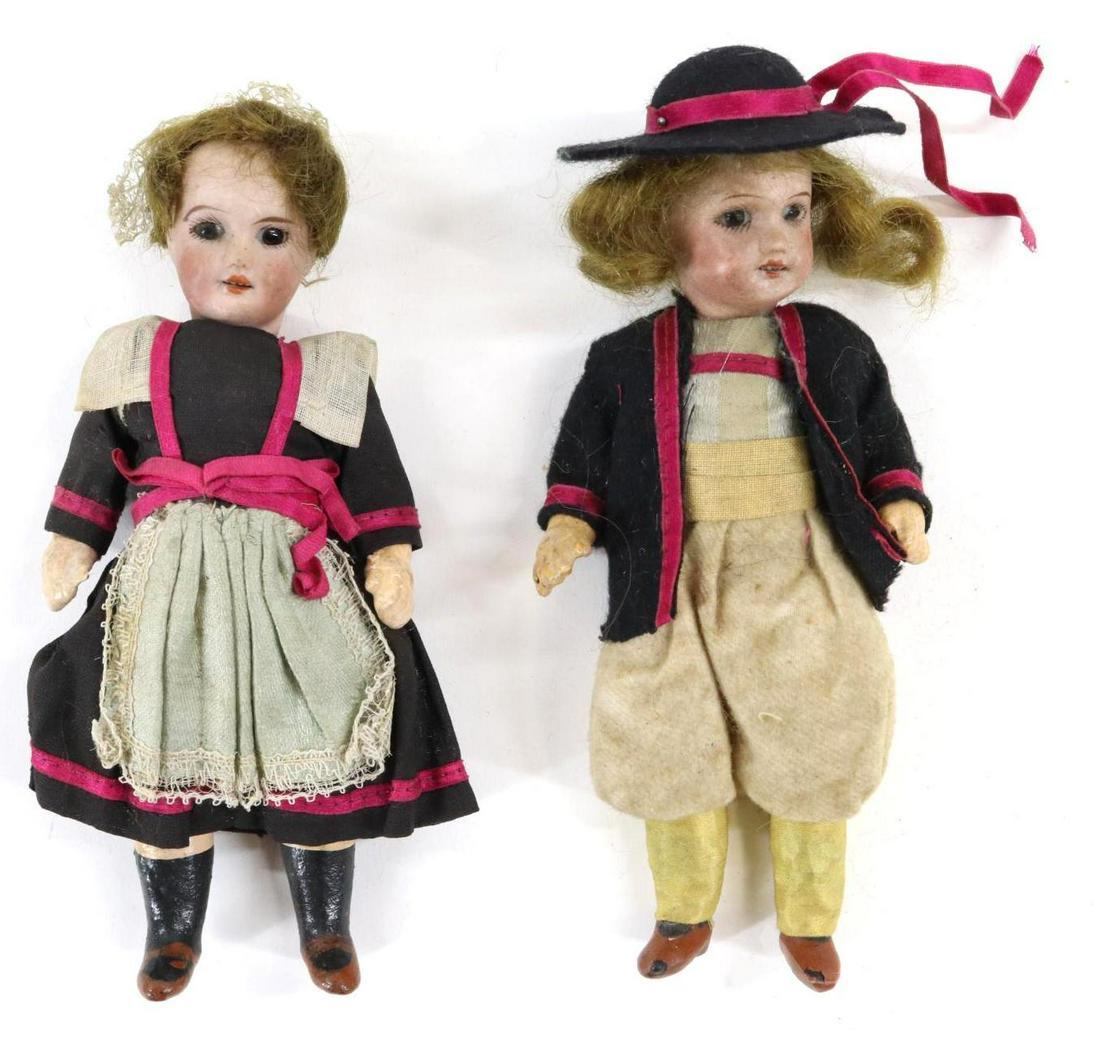 LOT OF ANTIQUE BISQUE HEAD DOLLS 12", UNDER. (1 of 4)