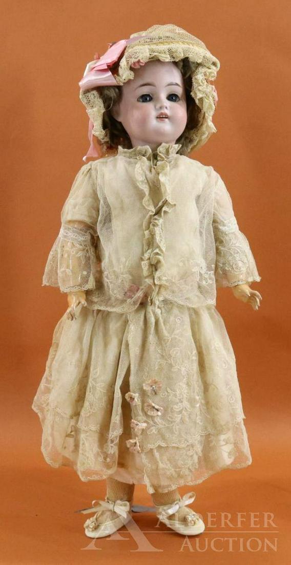 ANTIQUE BISQUE HEAD DOLL. (1 of 8)